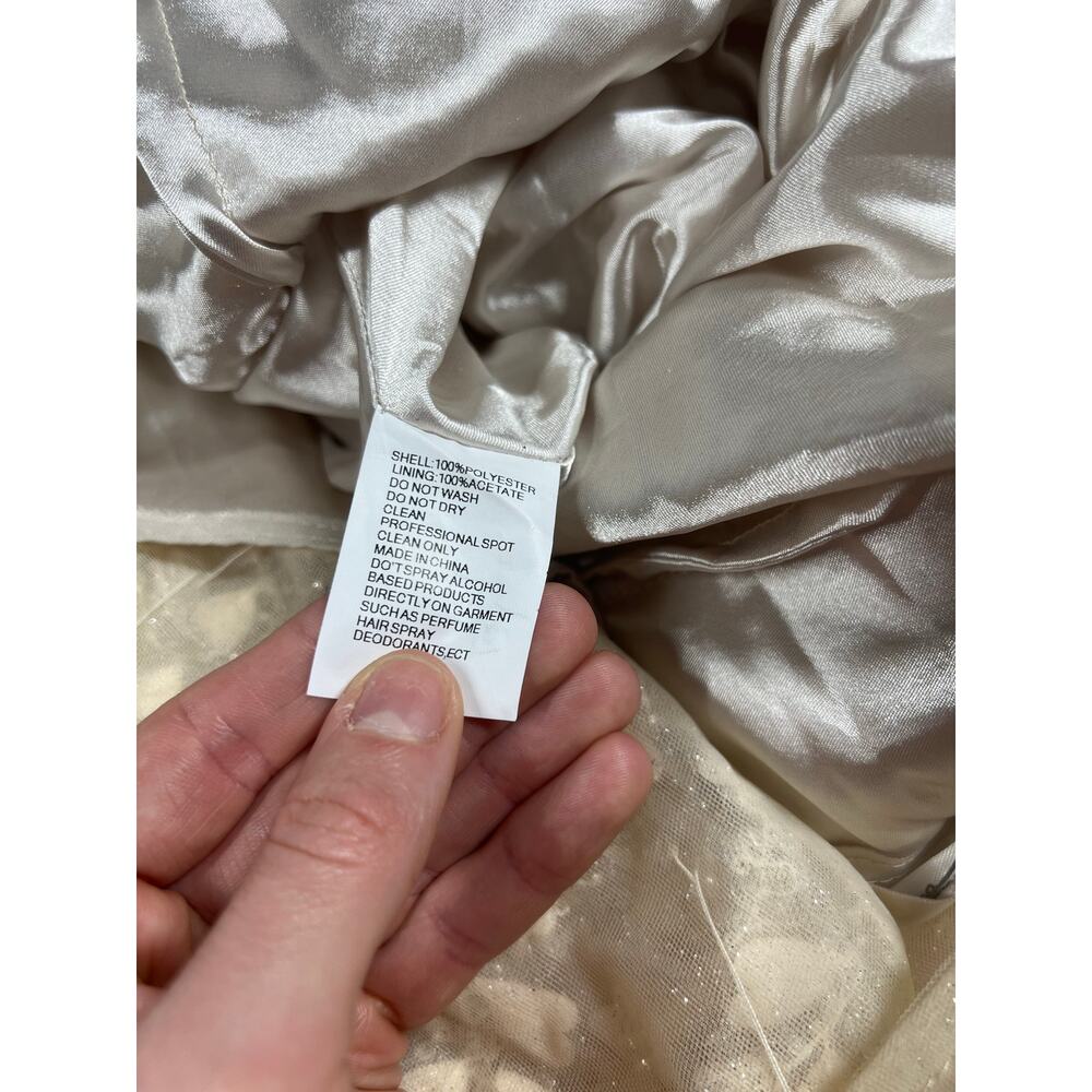 Mac Duggal 20362 Beige Embellished Flutter Sleeve Bow Waist A-Line Gown size 6 - Picture 12 of 14